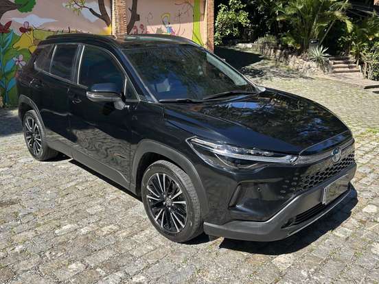 TOYOTA-COROLLA CROSS-2024