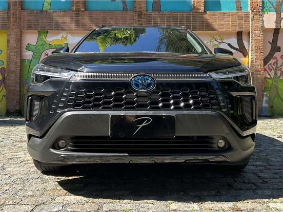 TOYOTA-COROLLA CROSS-2024