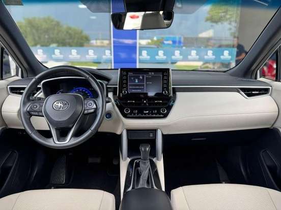 TOYOTA-COROLLA CROSS-2022