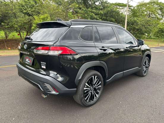 TOYOTA-COROLLA CROSS-2025