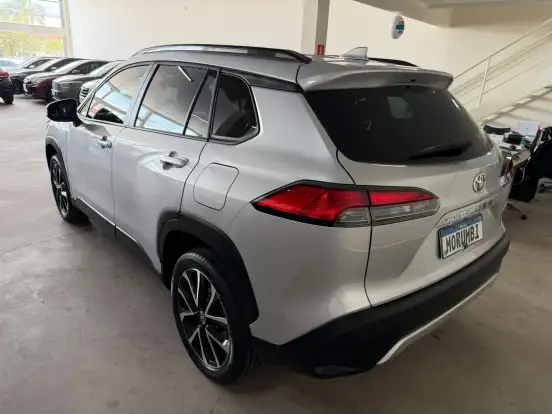 TOYOTA-COROLLA CROSS-2025