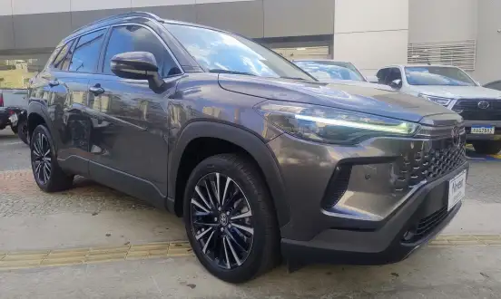 TOYOTA-COROLLA CROSS-2024