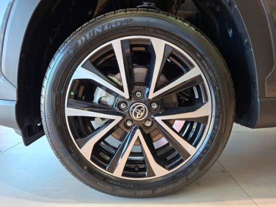 TOYOTA-COROLLA CROSS-2026