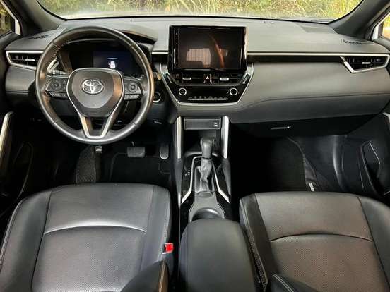 TOYOTA-COROLLA CROSS-2023