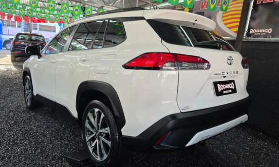 TOYOTA-COROLLA CROSS-2021
