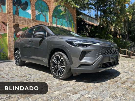 TOYOTA-COROLLA CROSS-2024