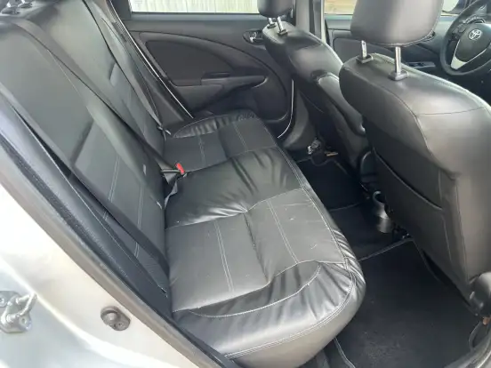 TOYOTA-ETIOS-2017