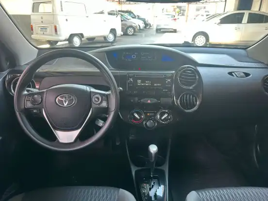 TOYOTA-ETIOS-1.5 X PLUS 16V FLEX 4P AUTOMÁTICO TOYOTA-ETIOS-2019