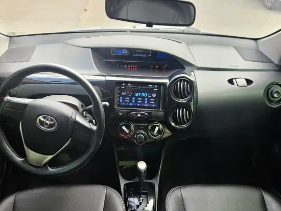 TOYOTA-ETIOS-1.5 X SEDAN 16V FLEX 4P AUTOMÁTICO TOYOTA-ETIOS-2016