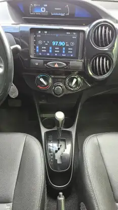 TOYOTA-ETIOS-2016
