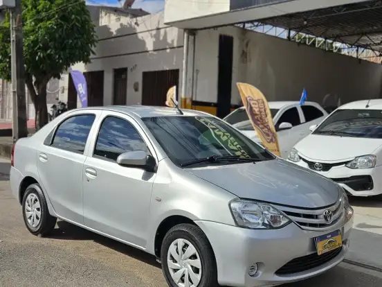 TOYOTA-ETIOS-1.5 X SEDAN 16V FLEX 4P AUTOMÁTICO TOYOTA-ETIOS-2016