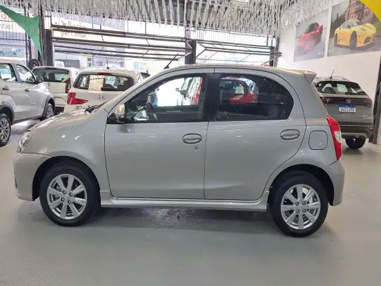 TOYOTA-ETIOS-1.5 XLS 16V FLEX 4P AUTOMÁTICO TOYOTA-ETIOS-2017