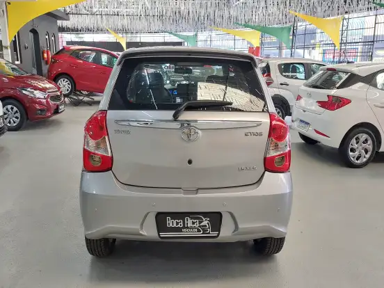 TOYOTA-ETIOS-1.5 XLS 16V FLEX 4P AUTOMÁTICO TOYOTA-ETIOS-2017