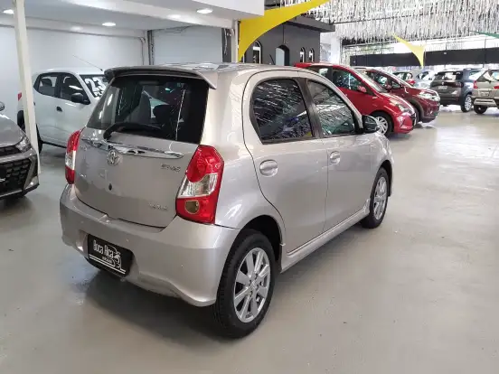 TOYOTA-ETIOS-1.5 XLS 16V FLEX 4P AUTOMÁTICO TOYOTA-ETIOS-2017