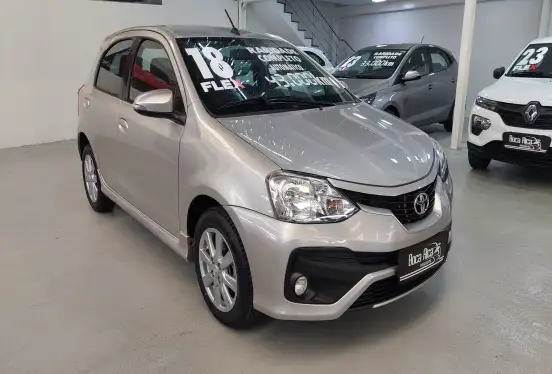 TOYOTA-ETIOS-2017