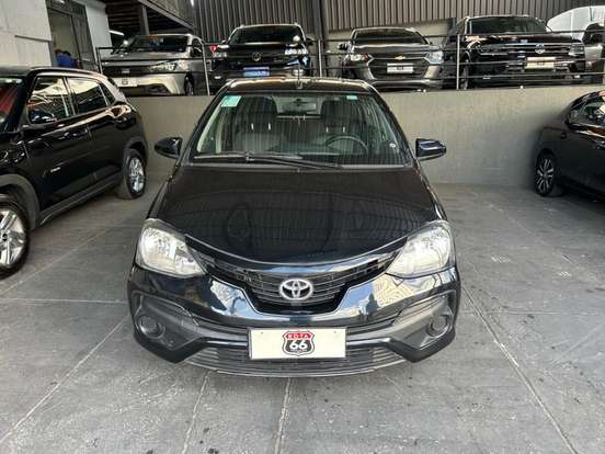 TOYOTA-ETIOS-2019