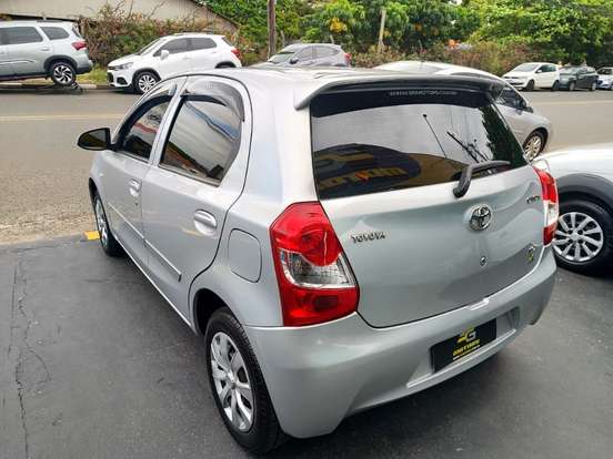 TOYOTA-ETIOS-1.3 X 16V FLEX 4P MANUAL TOYOTA-ETIOS-2015