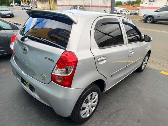 TOYOTA-ETIOS-1.3 X 16V FLEX 4P MANUAL TOYOTA-ETIOS-2015