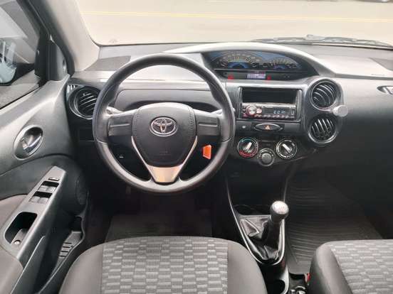 TOYOTA-ETIOS-1.3 X 16V FLEX 4P MANUAL TOYOTA-ETIOS-2015