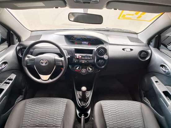 TOYOTA-ETIOS-1.3 X 16V FLEX 4P MANUAL TOYOTA-ETIOS-2015