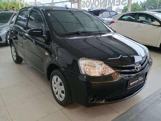 TOYOTA-ETIOS-2015