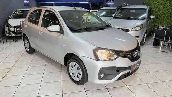 TOYOTA-ETIOS-2019