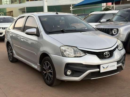 TOYOTA-ETIOS-2016
