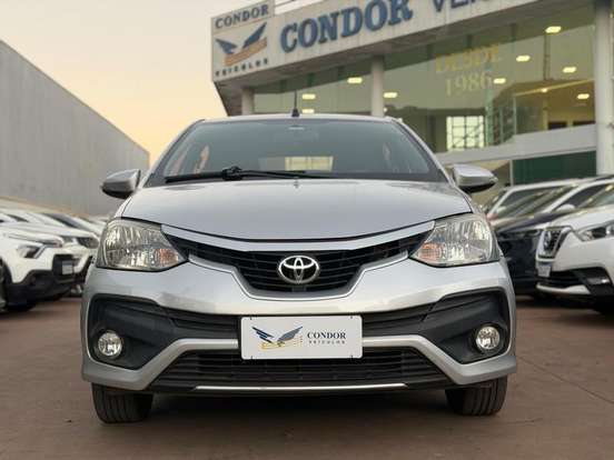 TOYOTA-ETIOS-2016