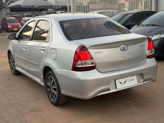 TOYOTA-ETIOS-1.5 PLATINUM 16V FLEX 4P AUTOMÁTICO TOYOTA-ETIOS-2016