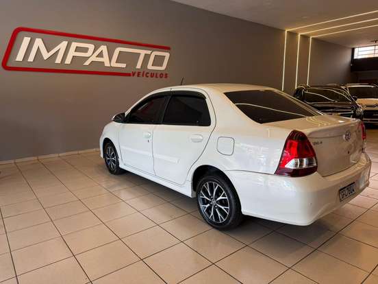 TOYOTA-ETIOS-1.5 PLATINUM SEDAN 16V FLEX 4P AUTOMÁTICO TOYOTA-ETIOS-2018