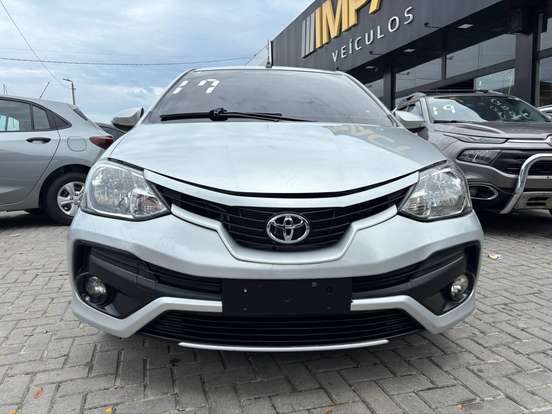 TOYOTA-ETIOS-2016