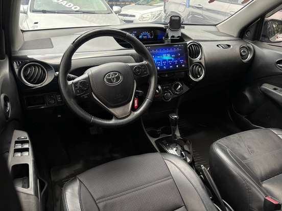 TOYOTA-ETIOS-1.5 PLATINUM SEDAN 16V FLEX 4P AUTOMÁTICO TOYOTA-ETIOS-2016