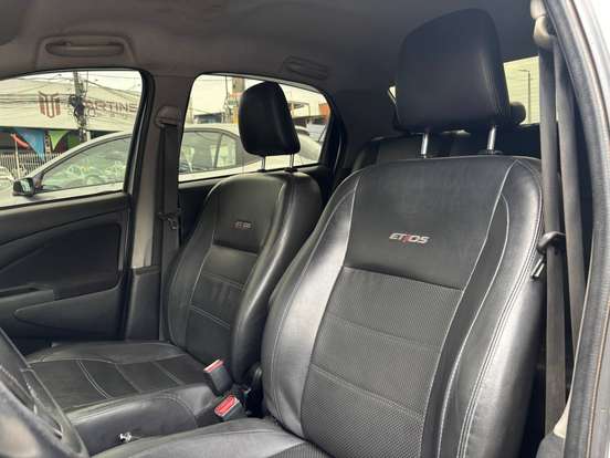 TOYOTA-ETIOS-2016
