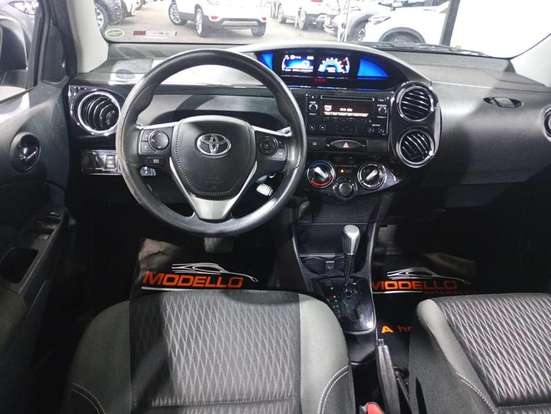 TOYOTA-ETIOS-1.5 X PLUS 16V FLEX 4P AUTOMÁTICO TOYOTA-ETIOS-2019