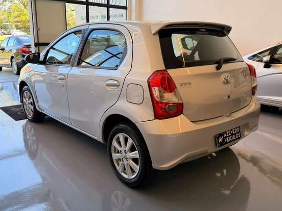 TOYOTA-ETIOS-1.5 X PLUS 16V FLEX 4P AUTOMÁTICO TOYOTA-ETIOS-2019