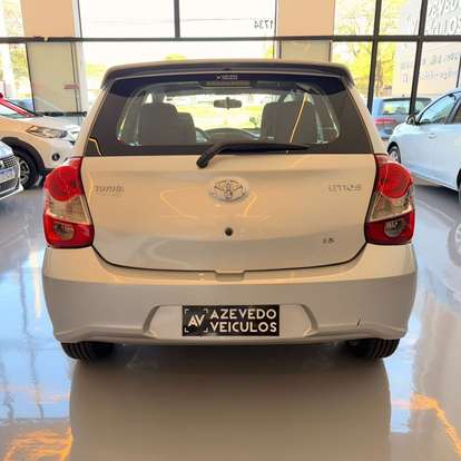 TOYOTA-ETIOS-2019