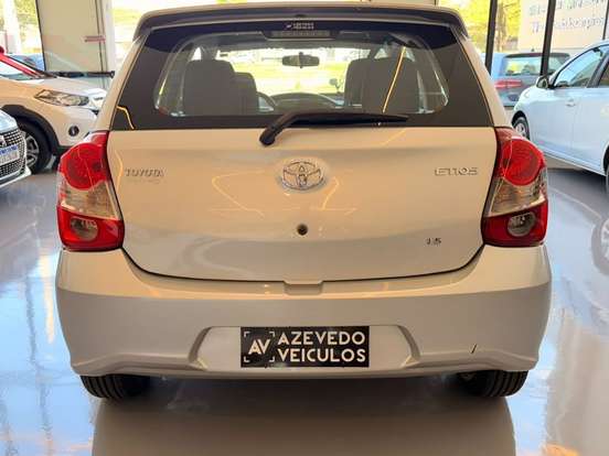 TOYOTA-ETIOS-1.5 X PLUS 16V FLEX 4P AUTOMÁTICO TOYOTA-ETIOS-2019