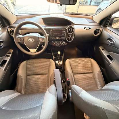 TOYOTA-ETIOS-2019