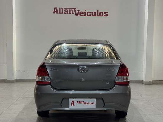 TOYOTA-ETIOS-1.5 X PLUS SEDAN 16V FLEX 4P MANUAL TOYOTA-ETIOS-2019