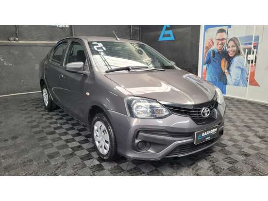 TOYOTA-ETIOS-2021