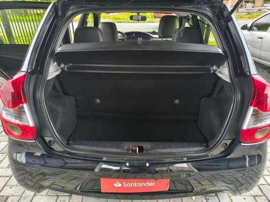 TOYOTA-ETIOS-1.5 XLS 16V FLEX 4P MANUAL TOYOTA-ETIOS-2016