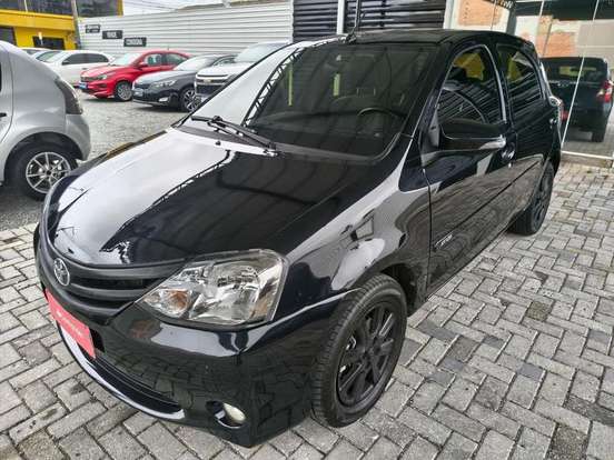 TOYOTA-ETIOS-2016