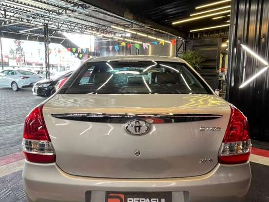 TOYOTA-ETIOS-1.5 XLS SEDAN 16V FLEX 4P MANUAL TOYOTA-ETIOS-2016