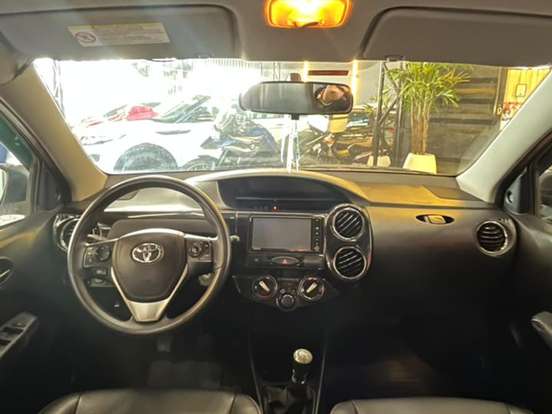 TOYOTA-ETIOS-1.5 XLS SEDAN 16V FLEX 4P MANUAL TOYOTA-ETIOS-2016
