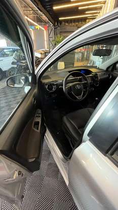 TOYOTA-ETIOS-2016