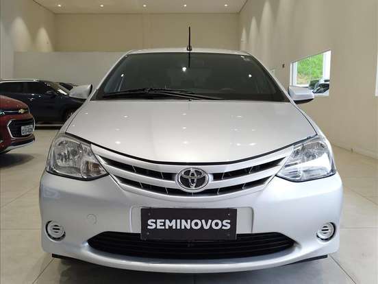 TOYOTA-ETIOS-1.5 XS SEDAN 16V FLEX 4P AUTOMÁTICO TOYOTA-ETIOS-2016