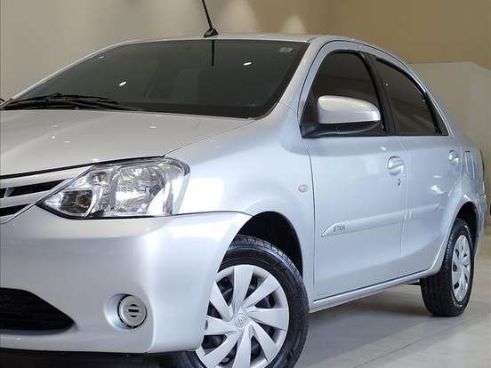 TOYOTA-ETIOS-1.5 XS SEDAN 16V FLEX 4P AUTOMÁTICO TOYOTA-ETIOS-2016
