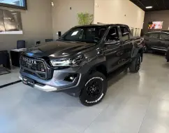 TOYOTA HILUX 2.8 D-4D TURBO DIESEL CD GR-S 4X4 AUTOMÁTICO TOYOTA HILUX 2.8 D-4D TURBO DIESEL CD GR-S 4X4 AUTOMÁTICO
