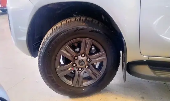 TOYOTA-HILUX-2022