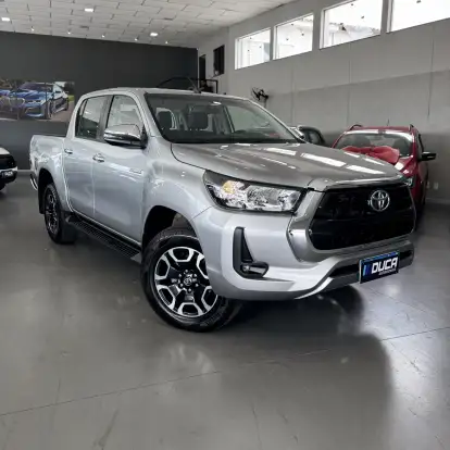 TOYOTA-HILUX-2.8 D-4D TURBO DIESEL CD SRV 4X4 AUTOMÁTICO TOYOTA-HILUX-2023
